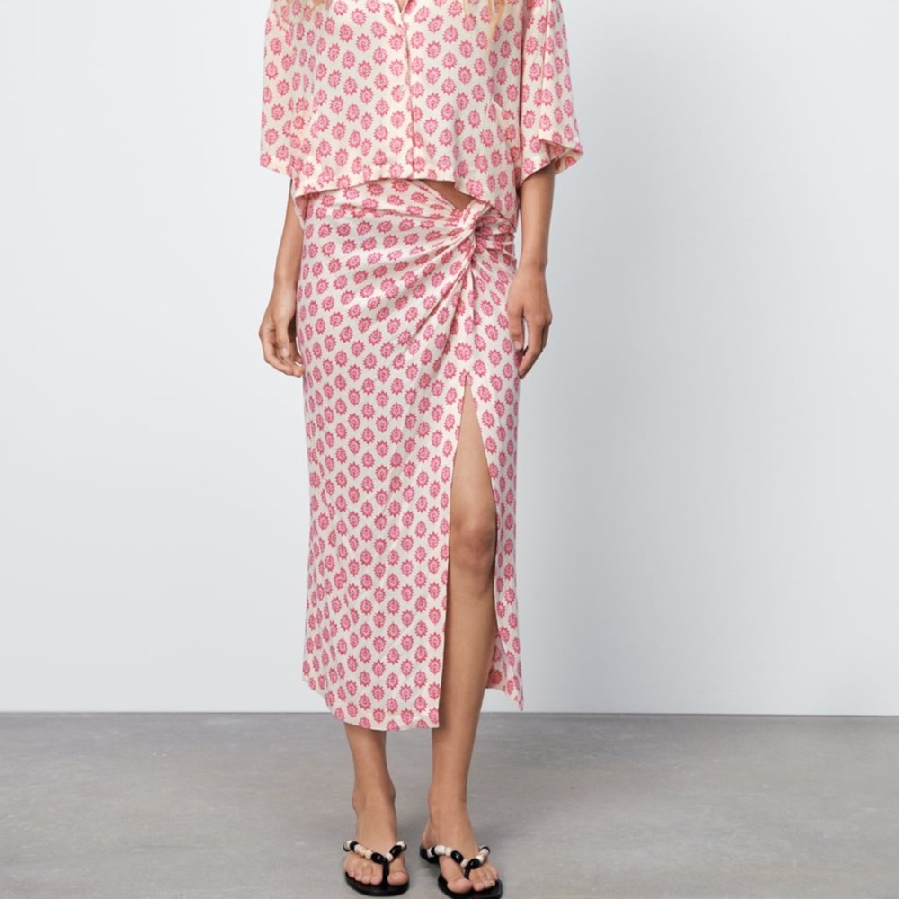 ZARA Printed MIDI Skirt